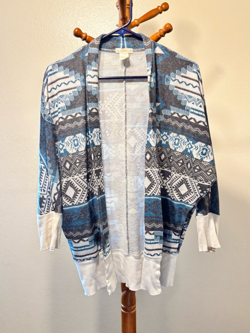 LOVE ON A HANGER WOMENS XS EYESHADOW CARDIGAN w/AZTEC PRINT & BATWINGS